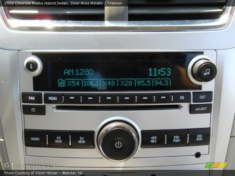 Controls of 2009 Malibu Hybrid Sedan