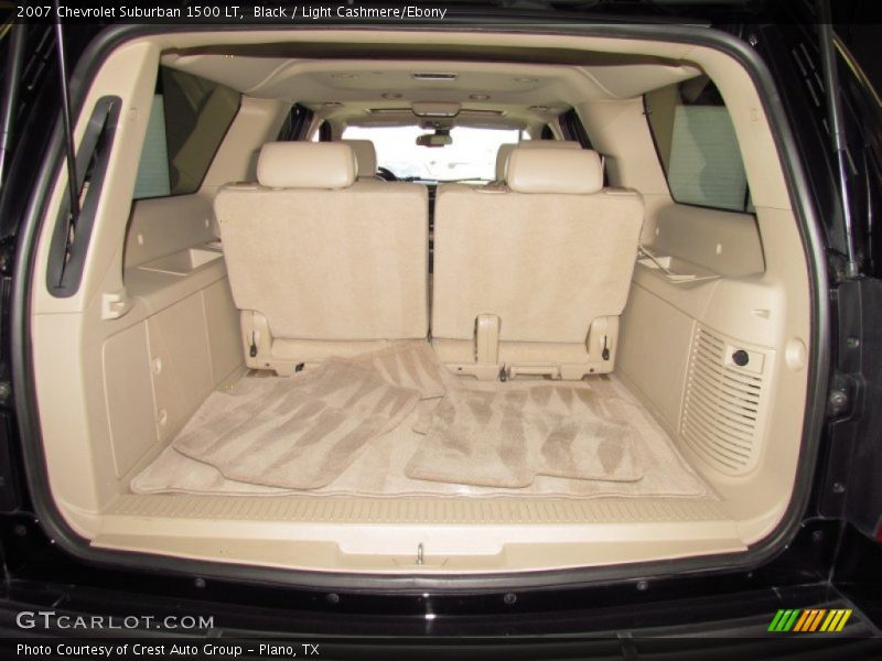  2007 Suburban 1500 LT Trunk