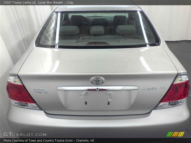 Lunar Mist Metallic / Gray 2005 Toyota Camry LE