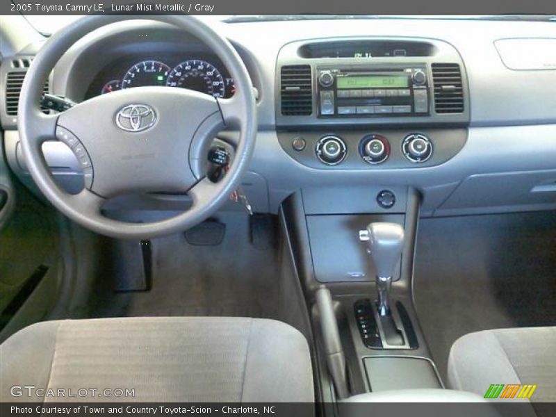 Lunar Mist Metallic / Gray 2005 Toyota Camry LE