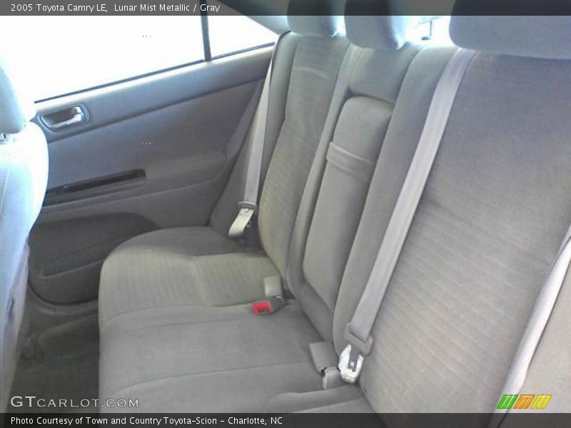 Lunar Mist Metallic / Gray 2005 Toyota Camry LE
