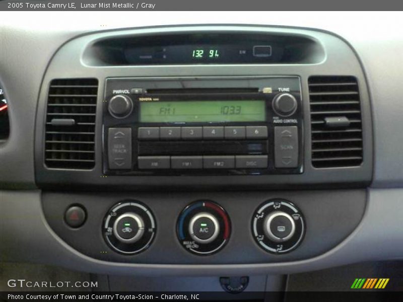 Lunar Mist Metallic / Gray 2005 Toyota Camry LE