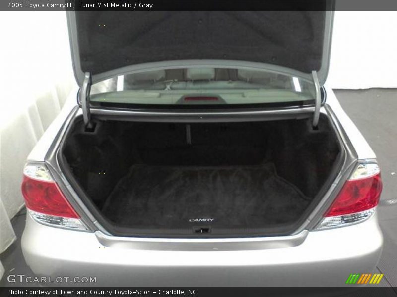 Lunar Mist Metallic / Gray 2005 Toyota Camry LE