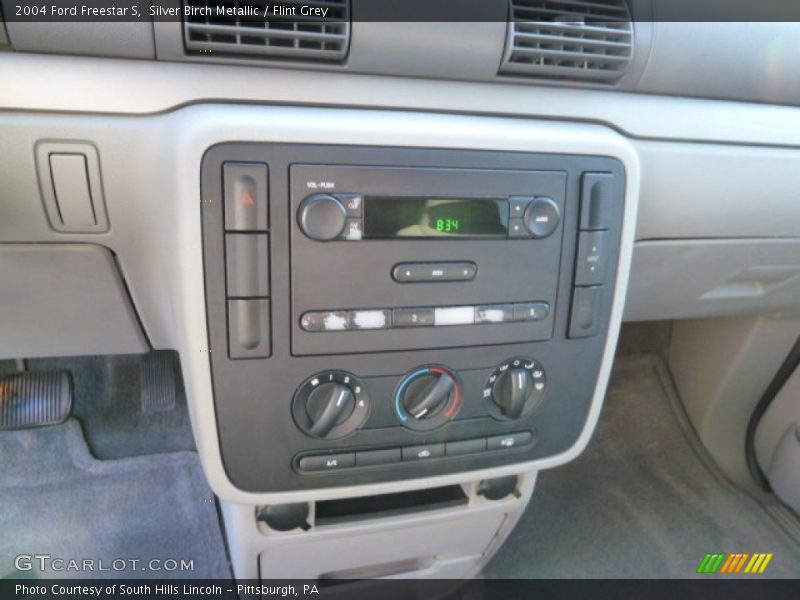 Silver Birch Metallic / Flint Grey 2004 Ford Freestar S