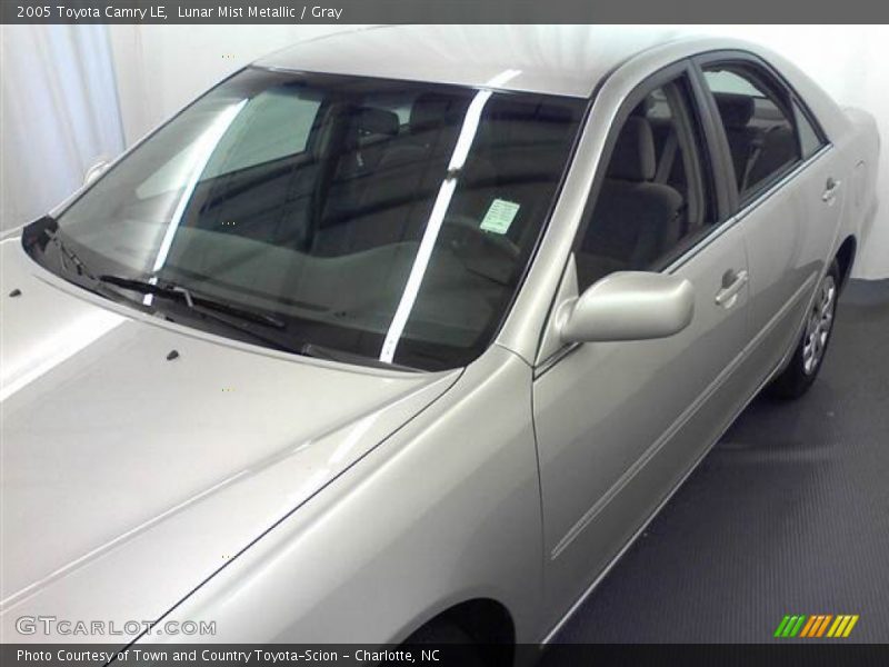 Lunar Mist Metallic / Gray 2005 Toyota Camry LE