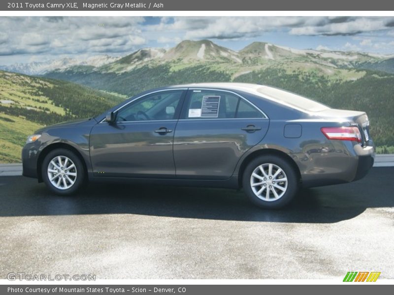 Magnetic Gray Metallic / Ash 2011 Toyota Camry XLE