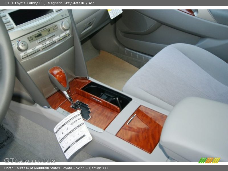 Magnetic Gray Metallic / Ash 2011 Toyota Camry XLE