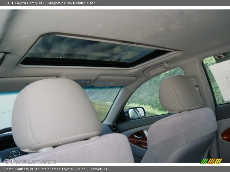 Magnetic Gray Metallic / Ash 2011 Toyota Camry XLE