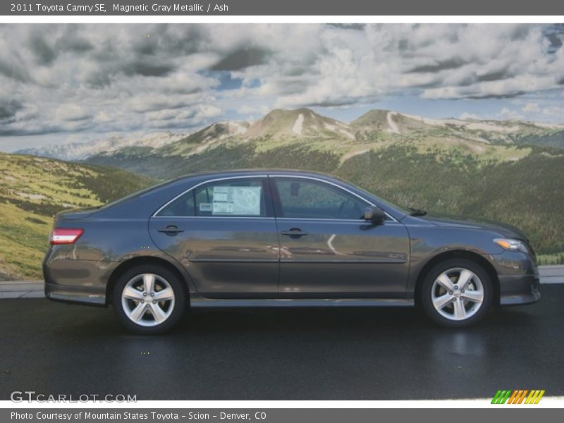 Magnetic Gray Metallic / Ash 2011 Toyota Camry SE