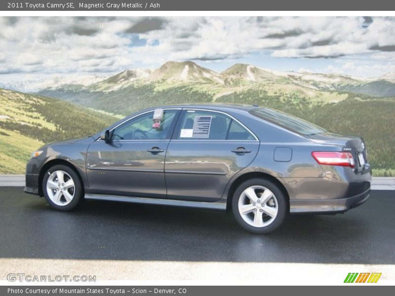 Magnetic Gray Metallic / Ash 2011 Toyota Camry SE