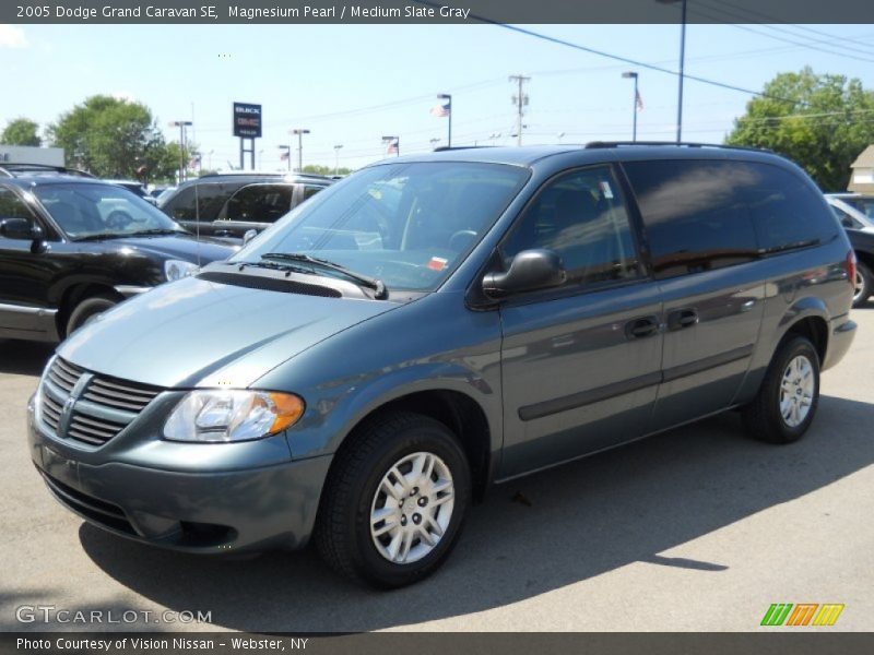Magnesium Pearl / Medium Slate Gray 2005 Dodge Grand Caravan SE