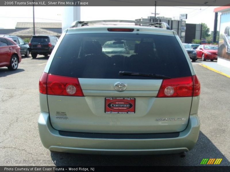 Silver Pine Mica / Taupe 2006 Toyota Sienna XLE