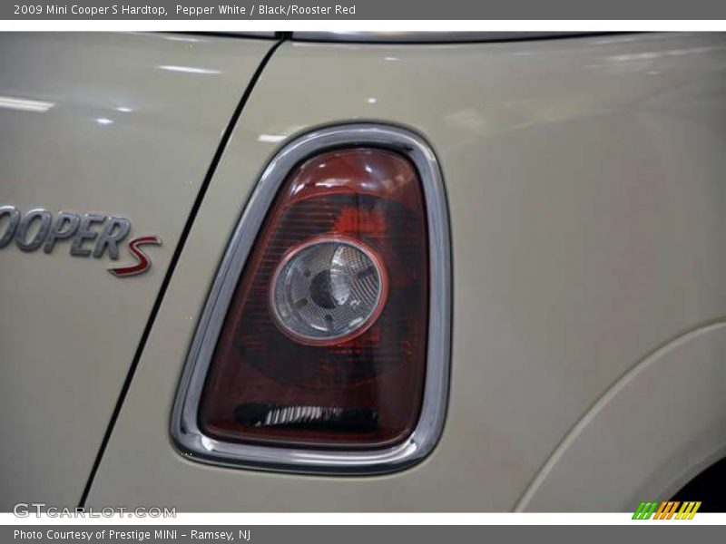Pepper White / Black/Rooster Red 2009 Mini Cooper S Hardtop