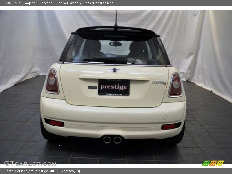 Pepper White / Black/Rooster Red 2009 Mini Cooper S Hardtop
