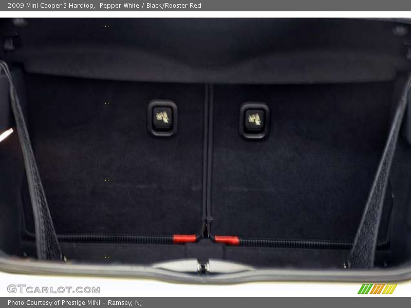 Pepper White / Black/Rooster Red 2009 Mini Cooper S Hardtop