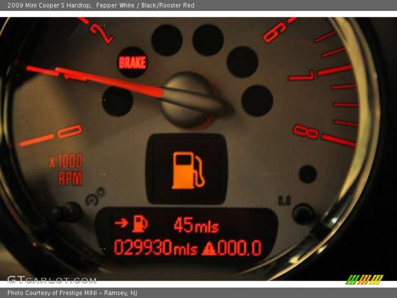 Pepper White / Black/Rooster Red 2009 Mini Cooper S Hardtop