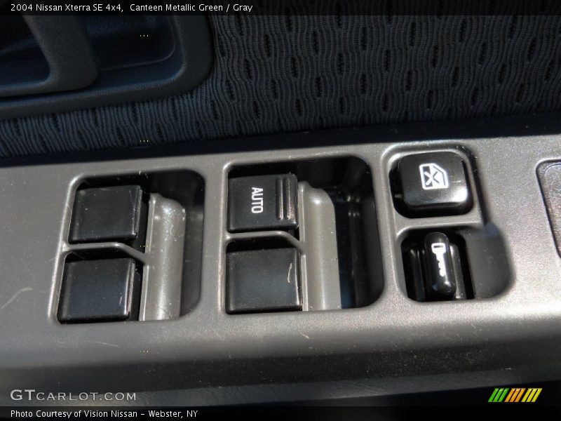 Canteen Metallic Green / Gray 2004 Nissan Xterra SE 4x4