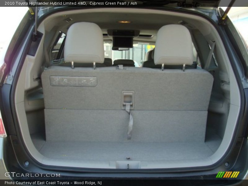  2010 Highlander Hybrid Limited 4WD Trunk