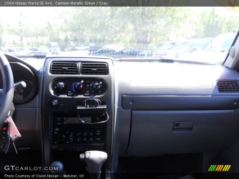 Canteen Metallic Green / Gray 2004 Nissan Xterra SE 4x4
