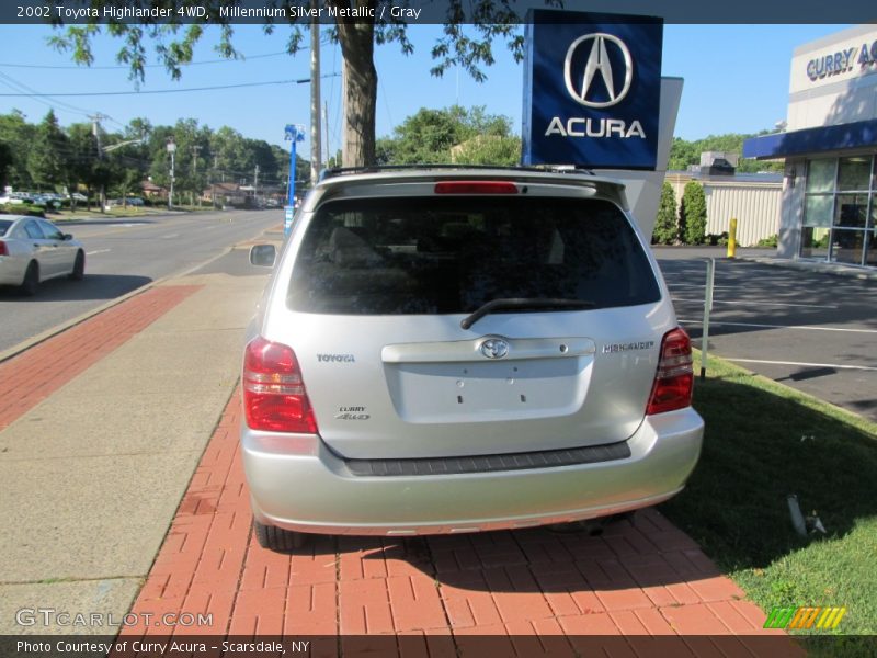 Millennium Silver Metallic / Gray 2002 Toyota Highlander 4WD
