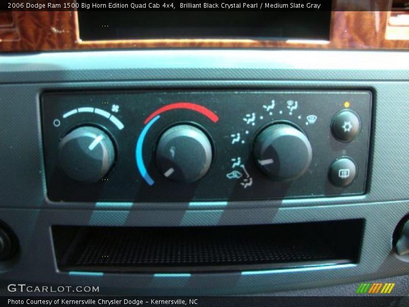 Brilliant Black Crystal Pearl / Medium Slate Gray 2006 Dodge Ram 1500 Big Horn Edition Quad Cab 4x4