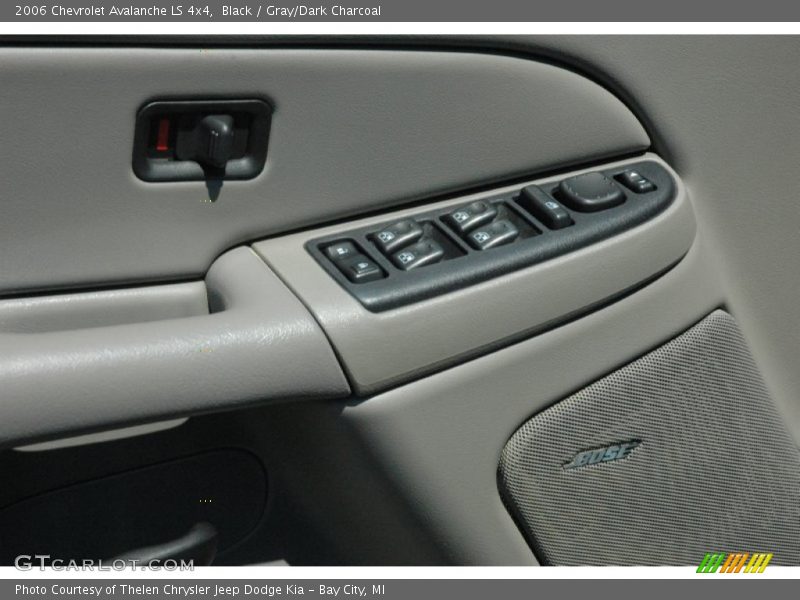 Black / Gray/Dark Charcoal 2006 Chevrolet Avalanche LS 4x4