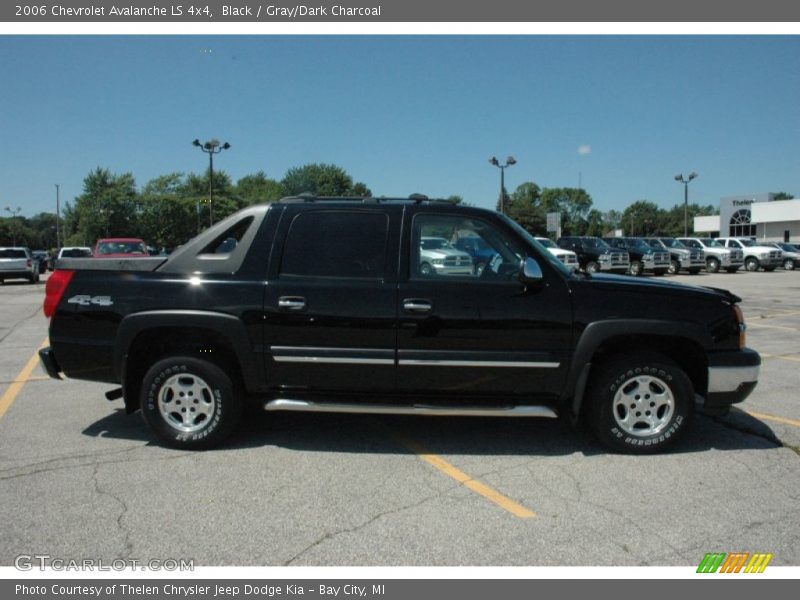 Black / Gray/Dark Charcoal 2006 Chevrolet Avalanche LS 4x4