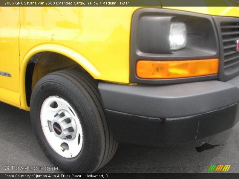 Yellow / Medium Pewter 2006 GMC Savana Van 2500 Extended Cargo