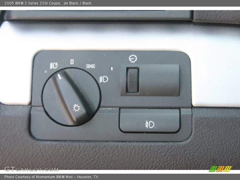 Controls of 2005 3 Series 330i Coupe