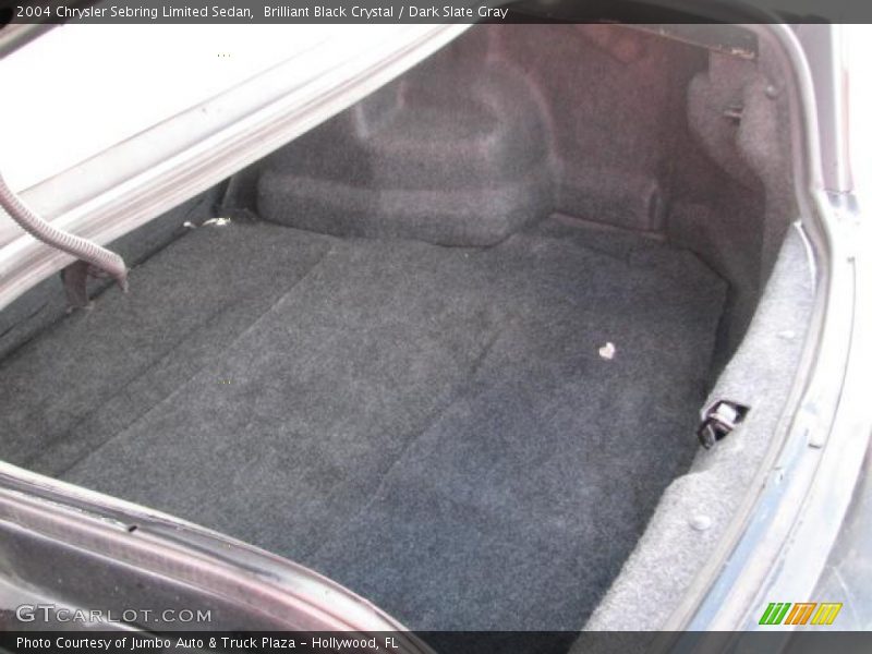  2004 Sebring Limited Sedan Trunk