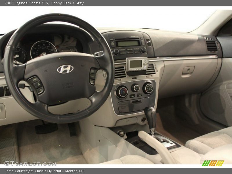 Ebony Black / Gray 2006 Hyundai Sonata GLS