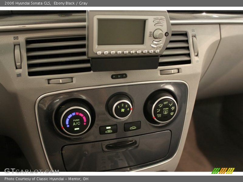 Ebony Black / Gray 2006 Hyundai Sonata GLS