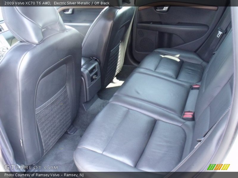  2009 XC70 T6 AWD Off Black Interior