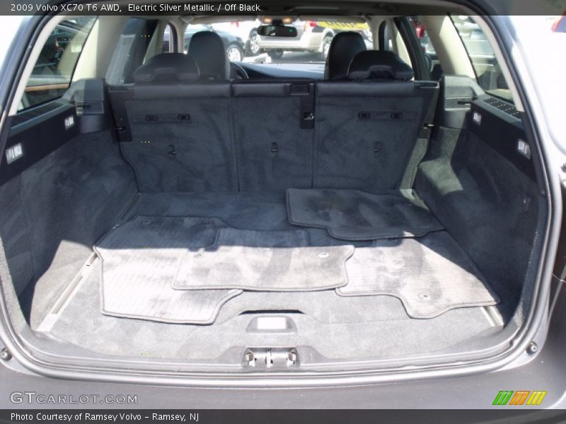  2009 XC70 T6 AWD Trunk