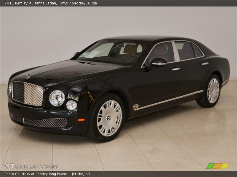 Front 3/4 View of 2011 Mulsanne Sedan