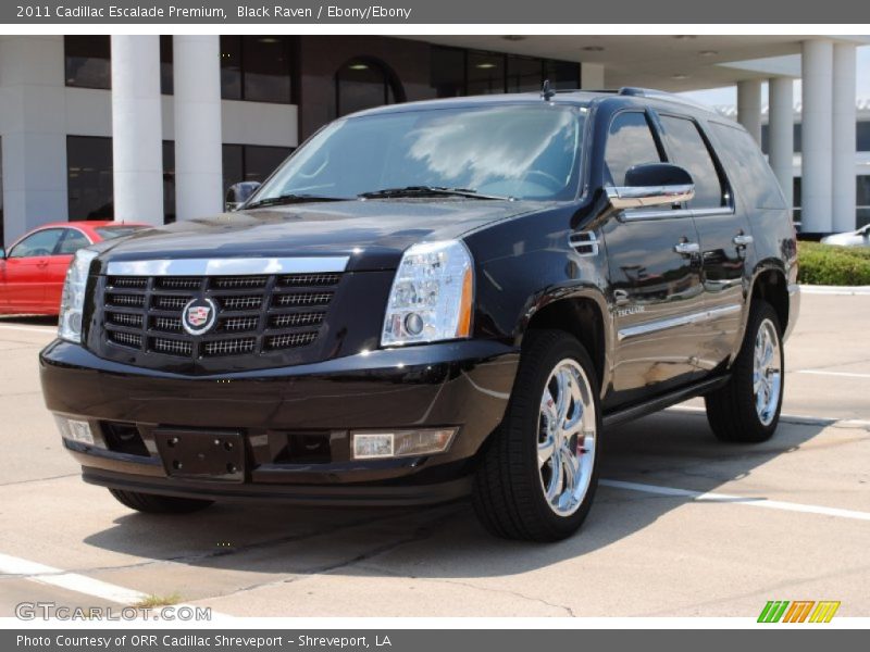 Front 3/4 View of 2011 Escalade Premium