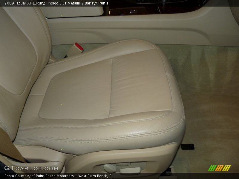 Indigo Blue Metallic / Barley/Truffle 2009 Jaguar XF Luxury