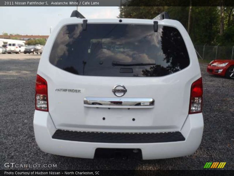 Avalanche White / Cafe Latte 2011 Nissan Pathfinder S