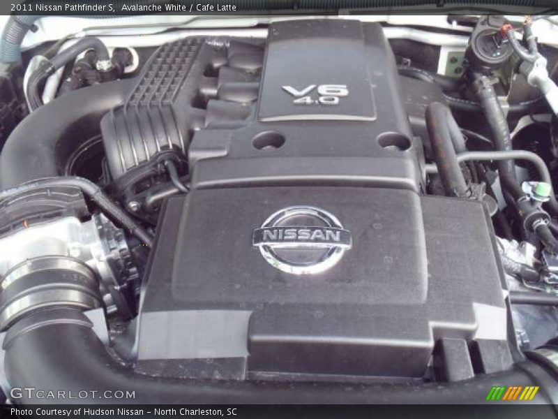 Avalanche White / Cafe Latte 2011 Nissan Pathfinder S