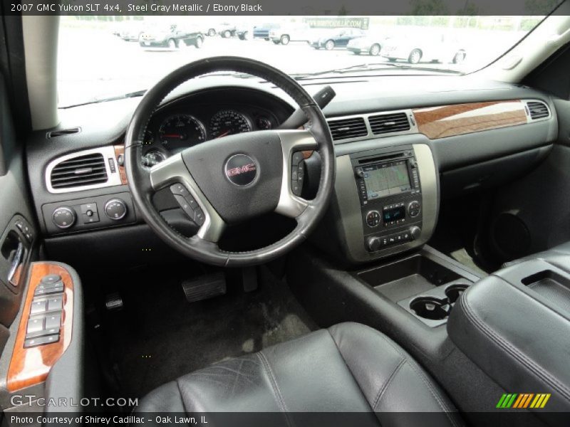 Dashboard of 2007 Yukon SLT 4x4