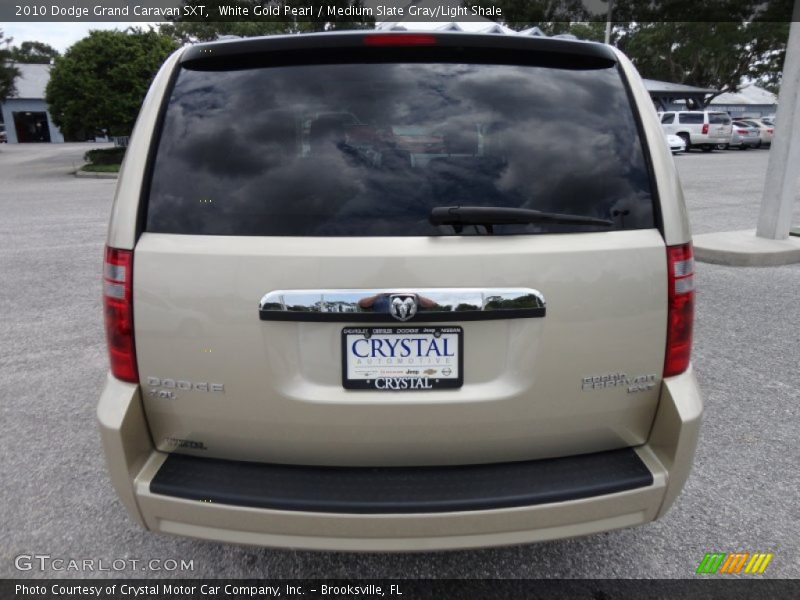 White Gold Pearl / Medium Slate Gray/Light Shale 2010 Dodge Grand Caravan SXT