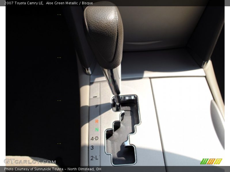 Aloe Green Metallic / Bisque 2007 Toyota Camry LE