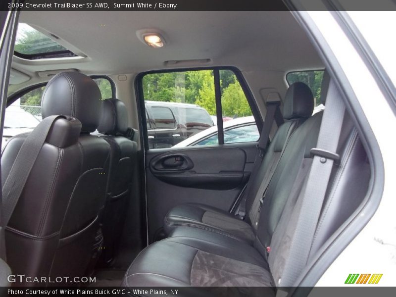 Summit White / Ebony 2009 Chevrolet TrailBlazer SS AWD