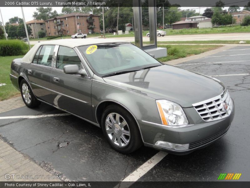 Titanium Metallic / Titanium 2006 Cadillac DTS Luxury
