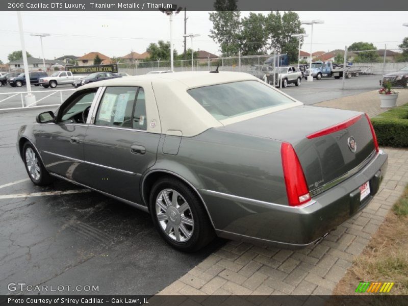 Titanium Metallic / Titanium 2006 Cadillac DTS Luxury