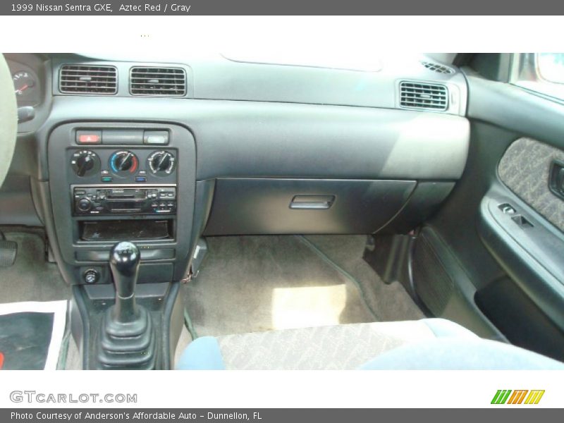 Aztec Red / Gray 1999 Nissan Sentra GXE