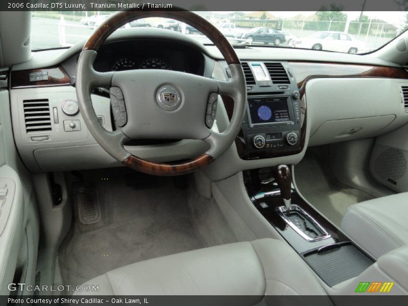 Titanium Metallic / Titanium 2006 Cadillac DTS Luxury