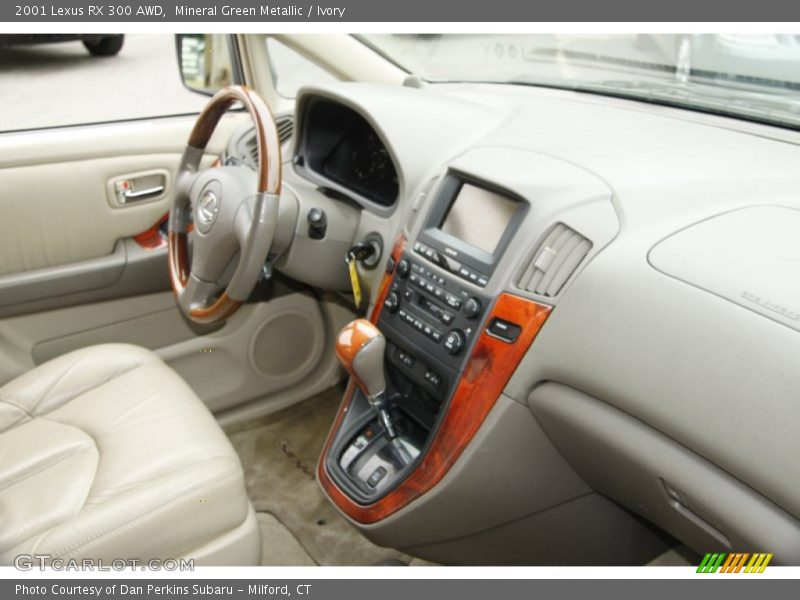 Mineral Green Metallic / Ivory 2001 Lexus RX 300 AWD