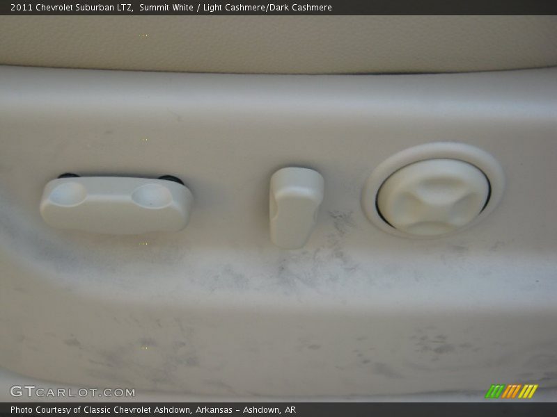 Summit White / Light Cashmere/Dark Cashmere 2011 Chevrolet Suburban LTZ