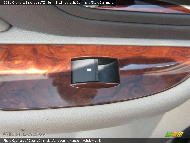 Summit White / Light Cashmere/Dark Cashmere 2011 Chevrolet Suburban LTZ